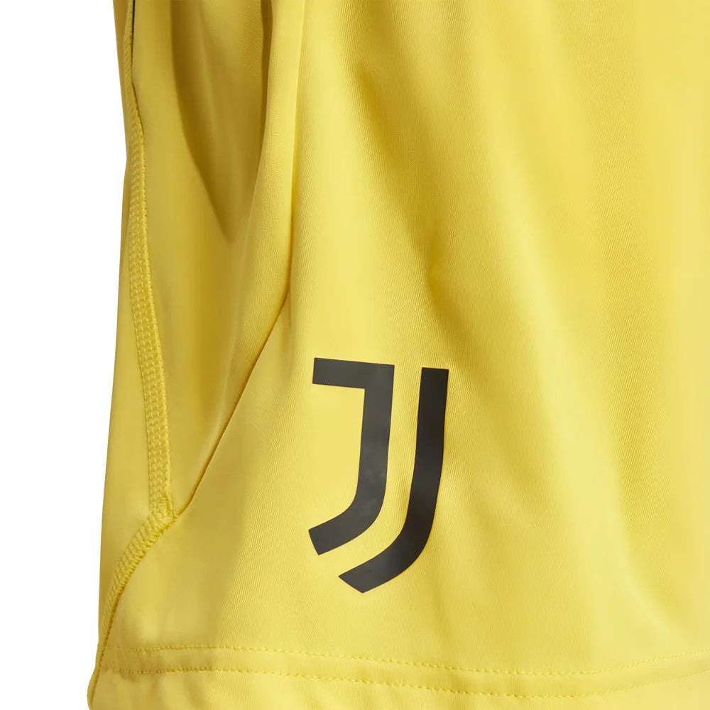 2023-2024 Juventus Training Shorts (Bold Gold)_1